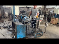 Εργοστάσιο πλέγματος συρματόπλεγματος με ξυράφι στην Κίνα