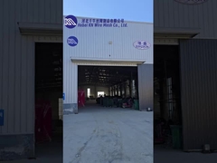 Η προοπτική πρώτου προσώπου σας παίρνει να παρακολουθήσετε την συναρμολόγηση του Αμυντικού Φραγμού.