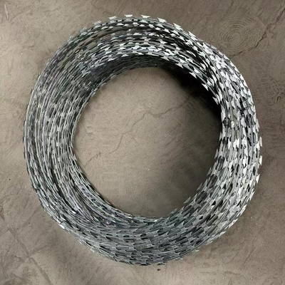 CBT-60 Πλαστικό επικαλυμμένο Concertina Razor Blade Wire Fencing Meshes
