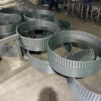 BTO-22 Razor Wire For Explosion Proof Mesh Gabion Containers Anti Impact Hot Dipped Galvanized Defence Barriers (Παράθυρα αντι-επίπτωσης με ζεστό βύθισμα)