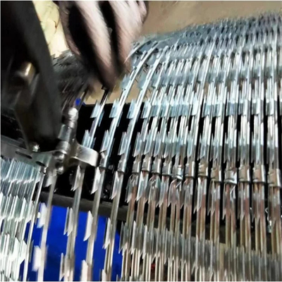 Ζυγισμένα Σιδερένια Ασφάλειας Concertina τιμή Αντιανυψωτική λεπίδα Ανοξοσύρματος Φυλακή ξυράφι Ανοξοσύρματος