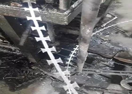 Σιδηρόπλεγμα με ραβδί σε ευθεία γραμμή