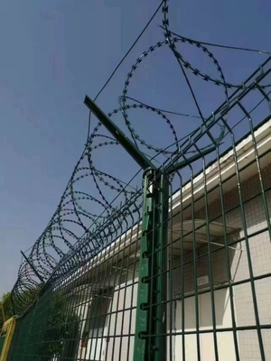 Ατσάλι από ανοξείδωτο χάλυβα Αντιτριβάνι υψηλής ασφάλειας ξυράφι ξυράφι Χρήση Concertina ξυράφι σύρμα