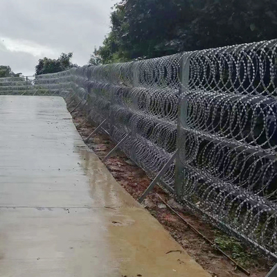 Bto-28 PVC Paiting Razor Coil Barbed Wire Solution για βελτιωμένη ασφάλεια και προστασία