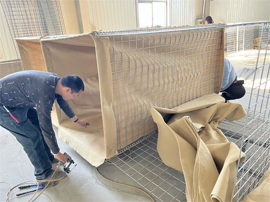Επιφάνεια Ζεστή Ζαλβάνωση 200g/m2 Πύργο Πύργο Πύργο Προστασίας