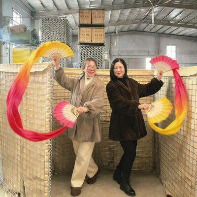 Non Woven Geotextile Defensive Barrier with 3 Inch by 3 Inch Mesh Hole Size Providing Superior Flood and Military Defense