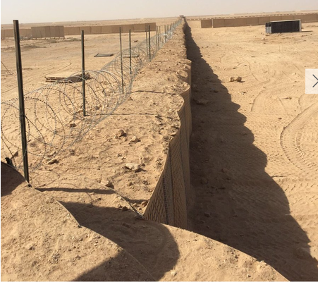 50mmx50mm Steel Wire Mesh Defensive Barrier Safety Barrier Sand  Wall
