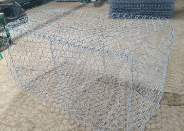 Καυτό βυθισμένο γαλβανισμένο υφαμένο εξαγωνικό καλάθι 2.04.0mm Gabion πλέγματος καλωδίων μετρητής καλωδίων