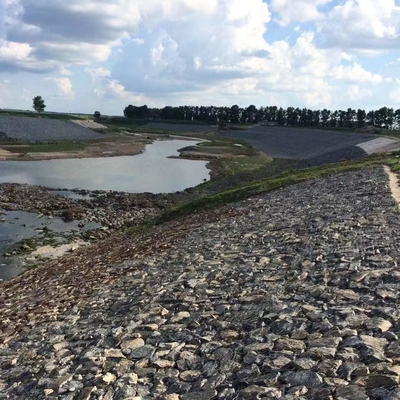 Αντιοξειδωτικά εξαγωνικά Gabion καλάθια 1mx1m Galfan για το διατηρώντας τοίχο ελέγχου πλημμυρών