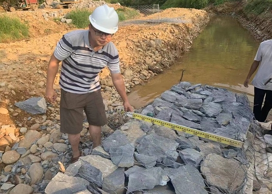 Ζυγισμένο 2x1x1m Gabion Wire Mesh Box 80x100mm Έξαγωνικό
