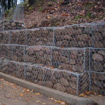 Αλ Ζινκ Caoted 3,05mm Ζυγισμένα Gabion καλάθια εξάγωνο 80x100mm 4x1x1m