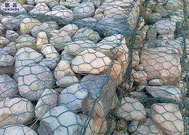 Μαύρο υψηλό μέγεθος πλέγματος στρωμάτων Gabion εκτατής δύναμης 60mm X 80mm 100mm X 120mm