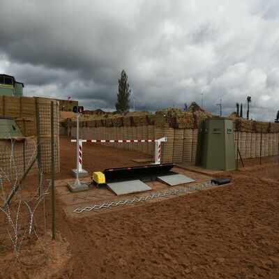 Βαλλιστική περίμετρος Άμυνα Προστατευτική προστασία Ασφάλεια Φρουρά οχυρώσεων 5mm Wire Bastion Gabion Wall Sand Filled For Flood
